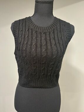H&M Black Ribbed Cable Knit Crop Tank